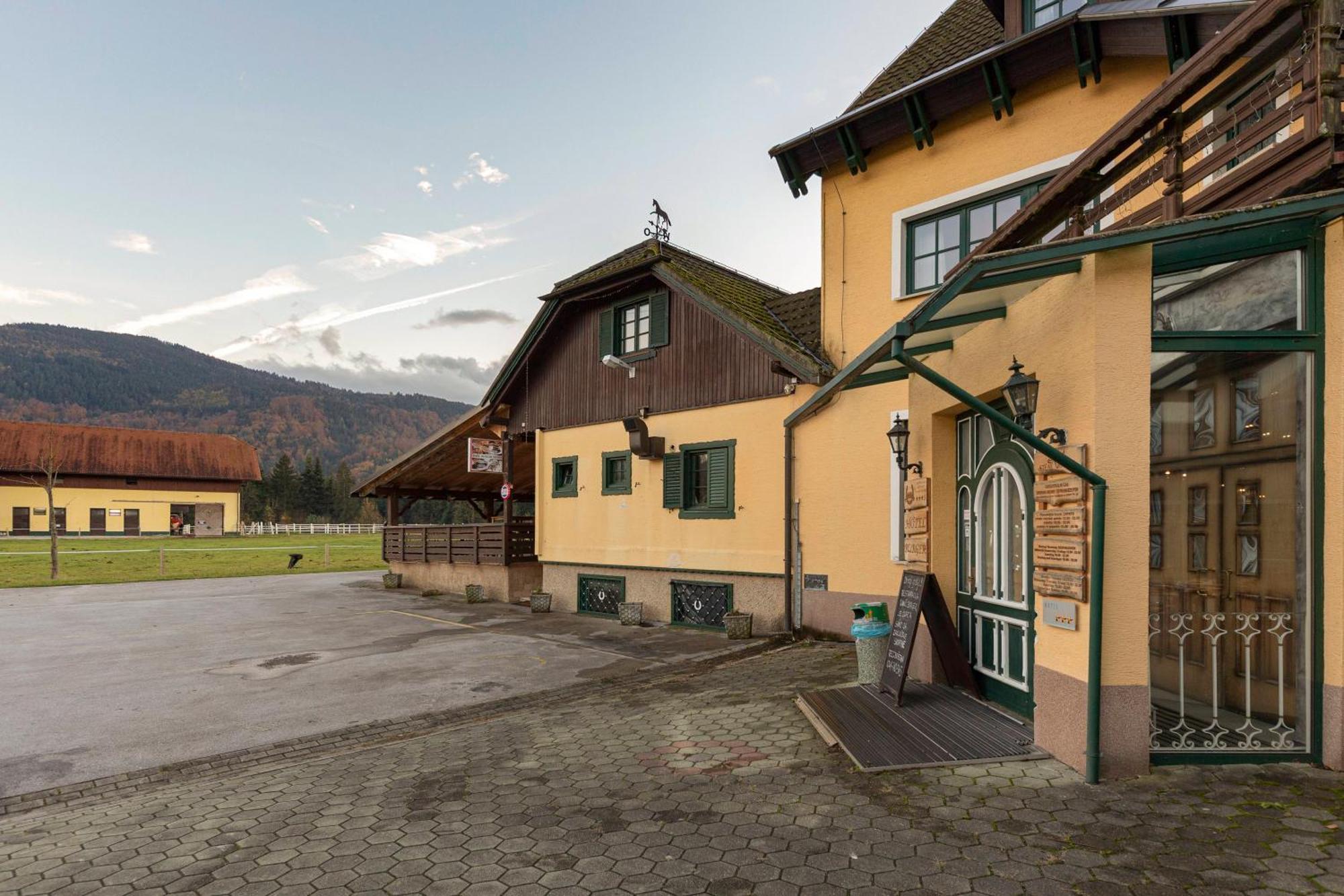 Hotel Burger Venise Recica ob Savinji Exterior photo